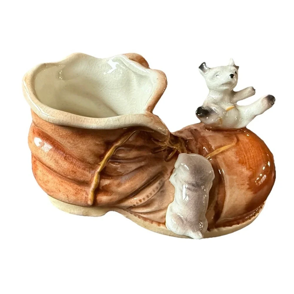Nikoniko Handpainted boot with Puppies Planter Or Catch‎ All Japanese Import